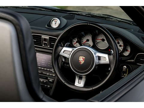 2011 Porsche 997 Turbo S Cabriolet PDK AWD (34)