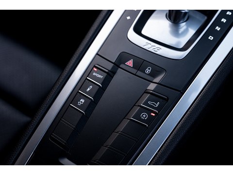 2018 Porsche 718 Cayman S (14)