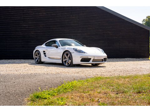 2019 Porsche Cayman T Manual (8)