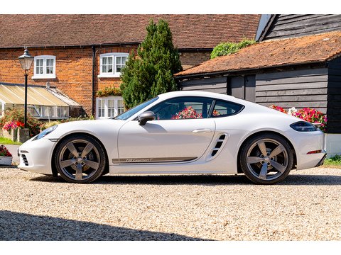 2019 Porsche Cayman T Manual (8)