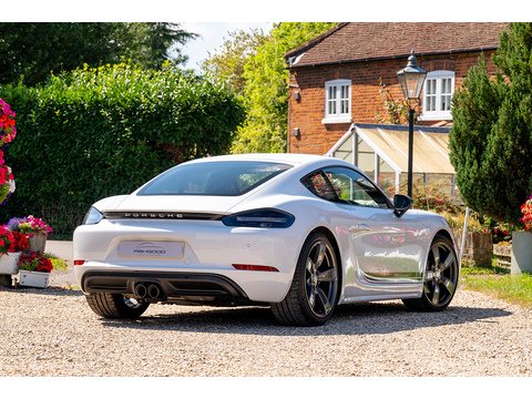 2019 Porsche Cayman T Manual (8)