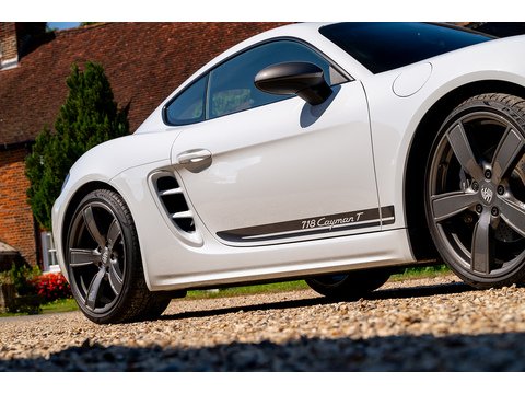 2019 Porsche Cayman T Manual (8)