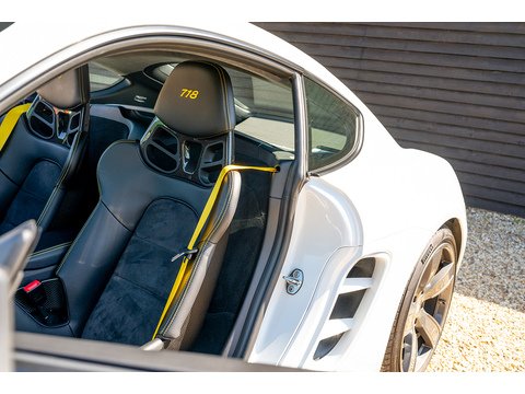 2019 Porsche Cayman T Manual (8)