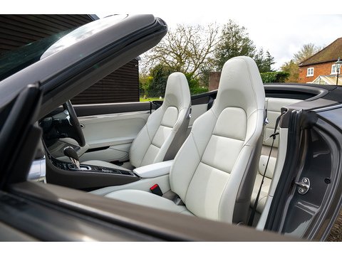 2013 Porsche 991 Carrera Convertible PDK (40)