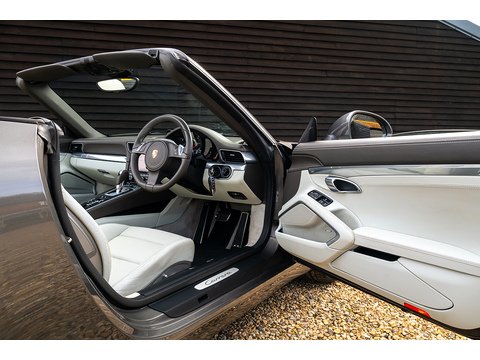 2013 Porsche 991 Carrera Convertible PDK (40)