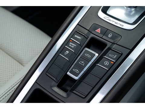 2013 Porsche 991 Carrera Convertible PDK (40)