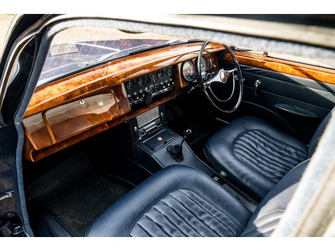 2.4 4dr Saloon Manual Petrol  (#52)