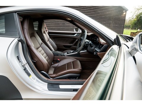 2021 Porsche 992 Turbo Coupe PDK 4WD (9)