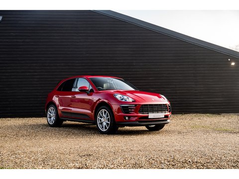 2017 Porsche Macan SUV PDK (1)