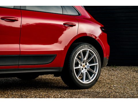 2017 Porsche Macan SUV PDK (1)