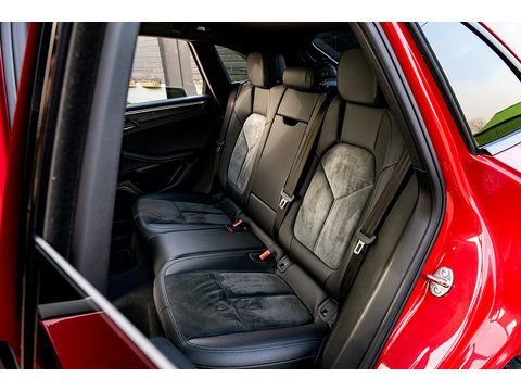 2017 Porsche Macan SUV PDK (1)