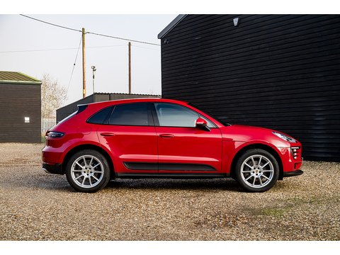 2017 Porsche Macan SUV PDK (1)