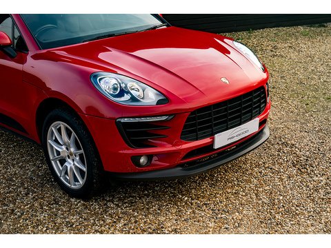 2017 Porsche Macan SUV PDK (1)