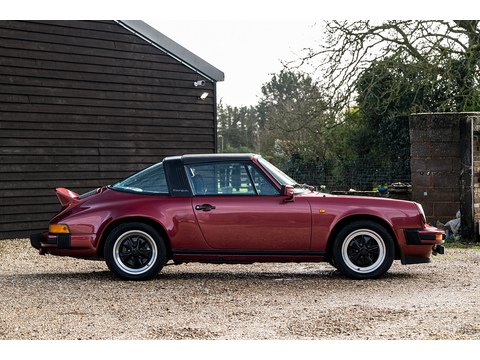 1982 Porsche 3.0 SC Targa Manual (18)