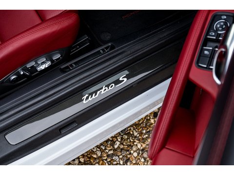 2014 Porsche 991 Turbo S Coupe PDK (12)