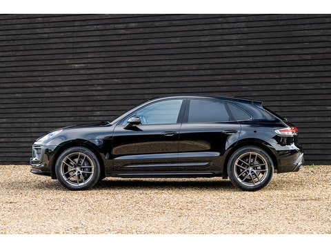2022 Porsche Macan T SUV PDK 4WD (21)