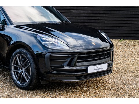 2022 Porsche Macan T SUV PDK 4WD (21)