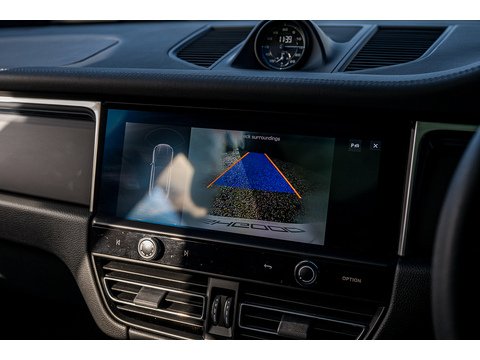 2022 Porsche Macan T SUV PDK 4WD (21)