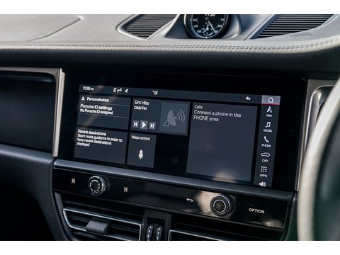 2022 Porsche Macan T SUV PDK 4WD (21)