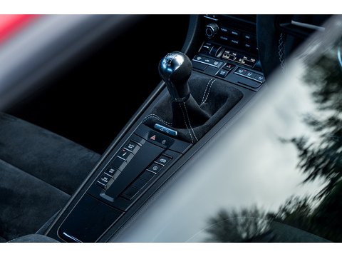 2019 Porsche 718 Cayman GT4 Manual (31)
