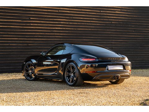 2019 Porsche 718 Cayman T (27)