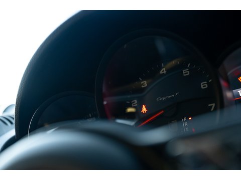 2019 Porsche 718 Cayman T (27)