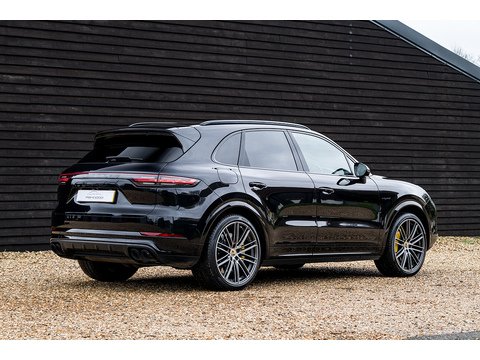 4.0 V8 E-Hybrid 14.1kWh Turbo S SUV 5dr Petrol Plug-in Hybrid Tiptronic S 4WD (21)
