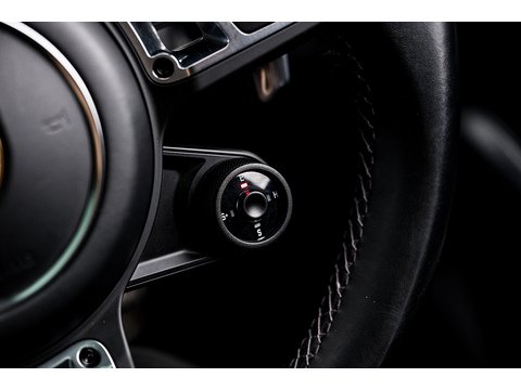 4.0 V8 E-Hybrid 14.1kWh Turbo S SUV 5dr Petrol Plug-in Hybrid Tiptronic S 4WD (21)