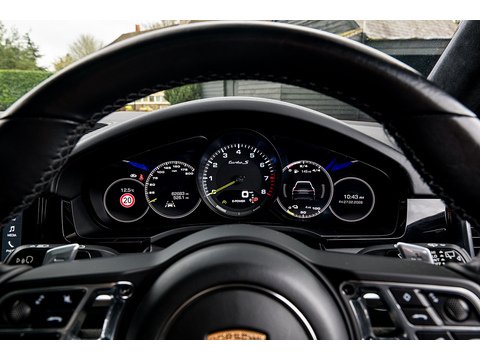 4.0 V8 E-Hybrid 14.1kWh Turbo S SUV 5dr Petrol Plug-in Hybrid Tiptronic S 4WD (21)