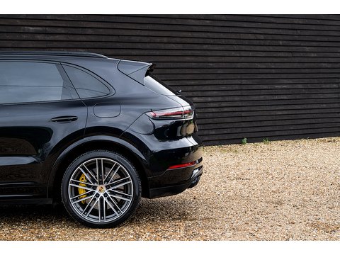 4.0 V8 E-Hybrid 14.1kWh Turbo S SUV 5dr Petrol Plug-in Hybrid Tiptronic S 4WD (21)