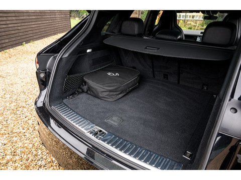 4.0 V8 E-Hybrid 14.1kWh Turbo S SUV 5dr Petrol Plug-in Hybrid Tiptronic S 4WD (21)