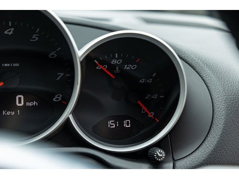 2012 Porsche 987 Cayman R Manual (31)