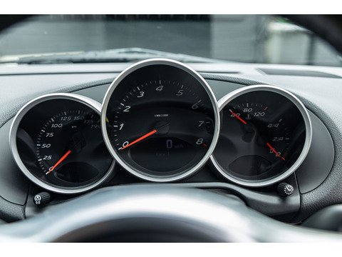2012 Porsche 987 Cayman R Manual (31)