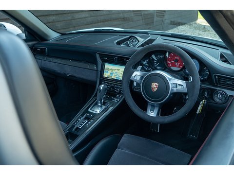 3.8 991 Carrera GTS PDK (24)