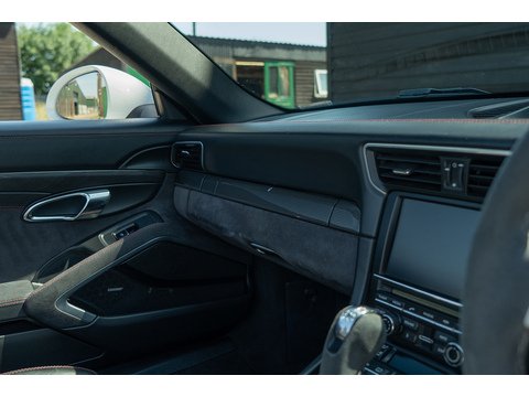3.8 991 Carrera GTS PDK (24)