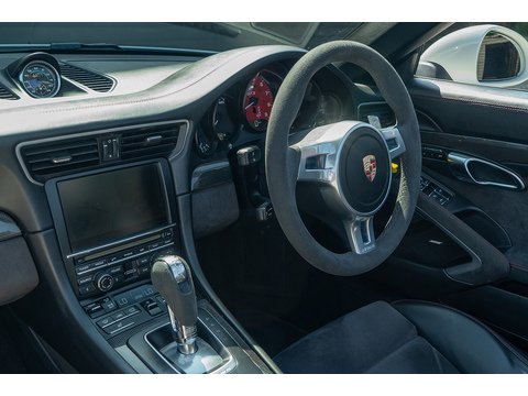 3.8 991 Carrera GTS PDK (24)