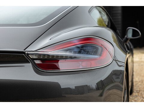 981 S Coupe 3.4 Automatic Petrol (17)