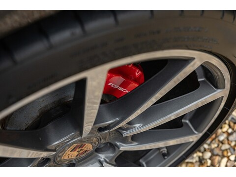 981 S Coupe 3.4 Automatic Petrol (17)