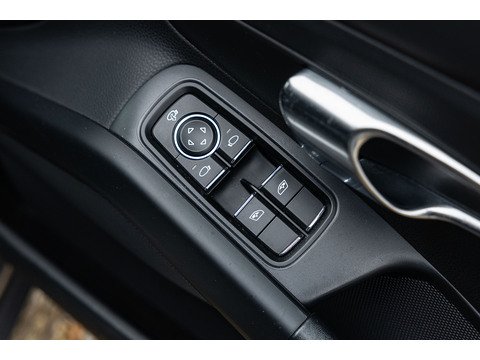 981 S Coupe 3.4 Automatic Petrol (17)