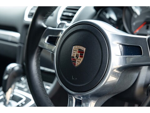 981 S Coupe 3.4 Automatic Petrol (17)