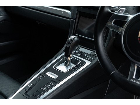 981 S Coupe 3.4 Automatic Petrol (17)