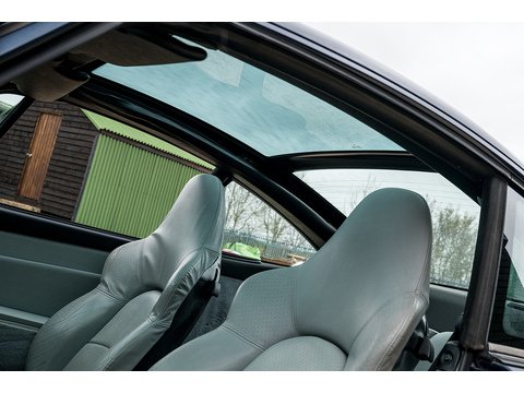 3.6 993 Targa Manual (41)