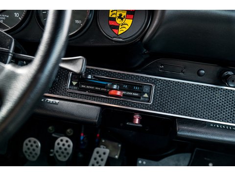 RSR 2.8 2dr Coupe Petrol