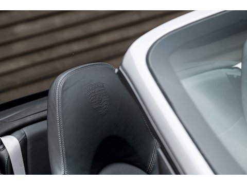 3.8 997 Carrera 4 GTS Cabriolet PDK AWD (35)