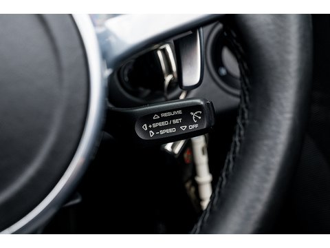 3.8 997 Carrera 4 GTS Cabriolet PDK AWD (35)