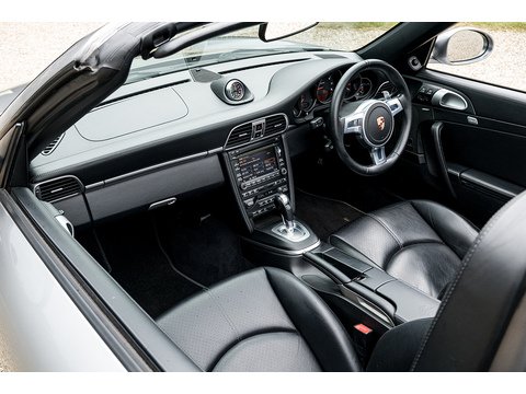 3.8 997 Carrera 4 GTS Cabriolet PDK AWD (35)
