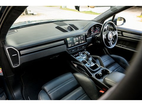 Porsche Cayenne T V8 Turbo SUV 4.0 Automatic (21)