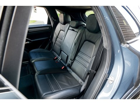 Porsche Cayenne T V8 Turbo SUV 4.0 Automatic (21)