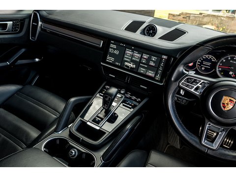 Porsche Cayenne T V8 Turbo SUV 4.0 Automatic (21)