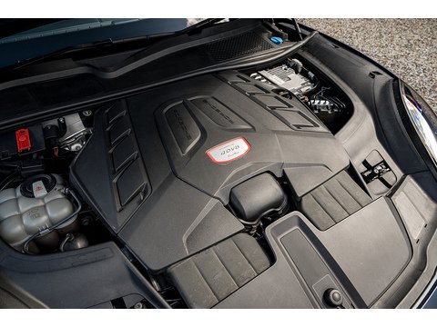 Porsche Cayenne T V8 Turbo SUV 4.0 Automatic (21)